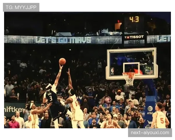 CJ·麦科勒姆突破提升季后赛关键得分效率 拉开与库里的得分差距