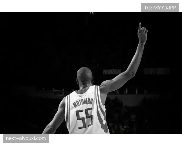 穆托姆博内线防守高效对比凯文·乐福显著拉升球队护框能力